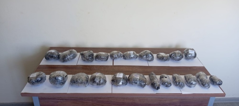 İrandan Azərbaycana narkotik keçirmək istədilər -FOTOLAR